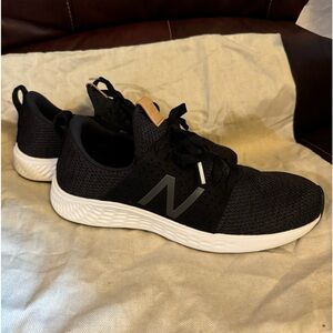 New Balance Fresh Foam Sneakers NIB size 9 1/2